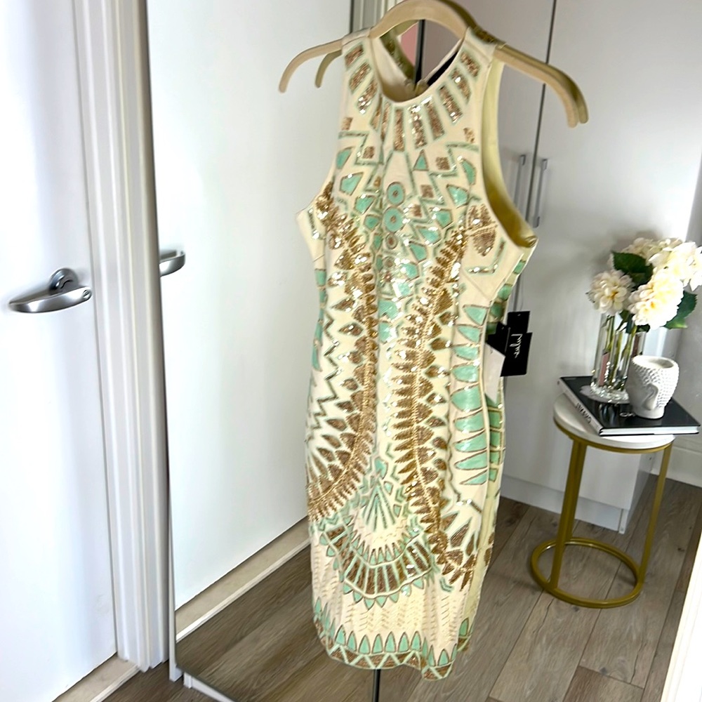 NWT Lulu’s I’m With You Cream Sequin Sleeveless Bodycon Dress